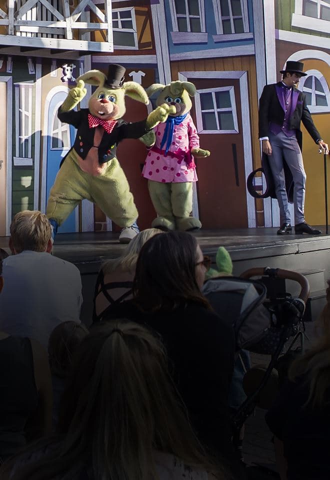 Målarskåpet – en färgstark kaninteater